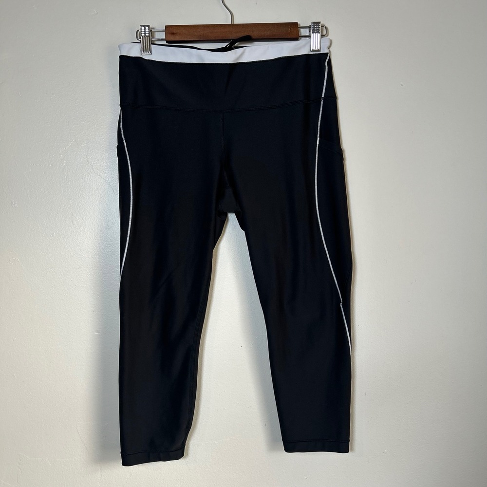 Athleta Interval Stash Tipped 7/8 Tight Women Large Petite Black White Leggings